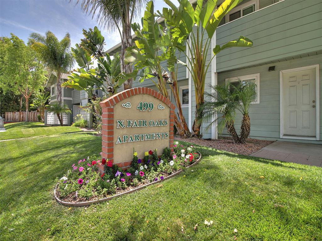 499 N Fair Oaks photo 4